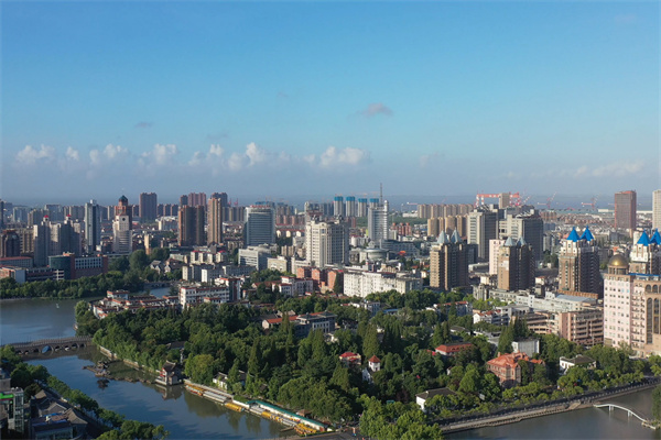 摄图网_502472630_banner_5A景区江苏南通濠河风光航拍风光（企业商用）.jpg